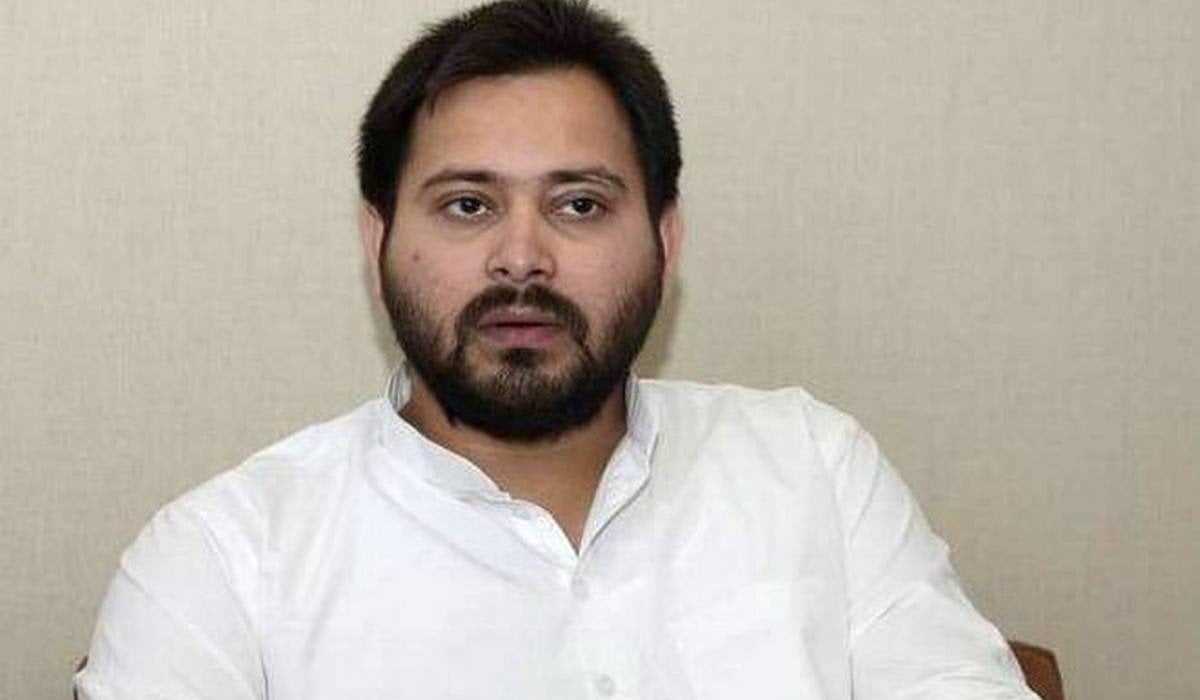 जदयू नेता उपेंद्र कुशवाहा के बयानों पर तेजस्वी ने साधी चुप्पी, कहा, लोग सब समझ रहे जदयू नेता उपेंद्र कुशवाहा के बयानों पर तेजस्वी ने साधी चुप्पी, कहा, लोग सब समझ रहे